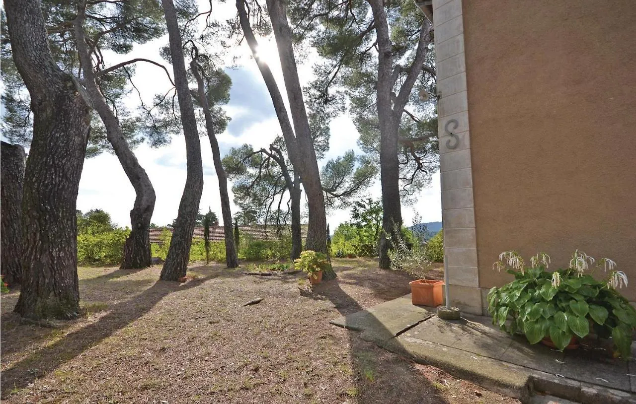 Holiday home Lovely Home In Puymeras With Kitchen