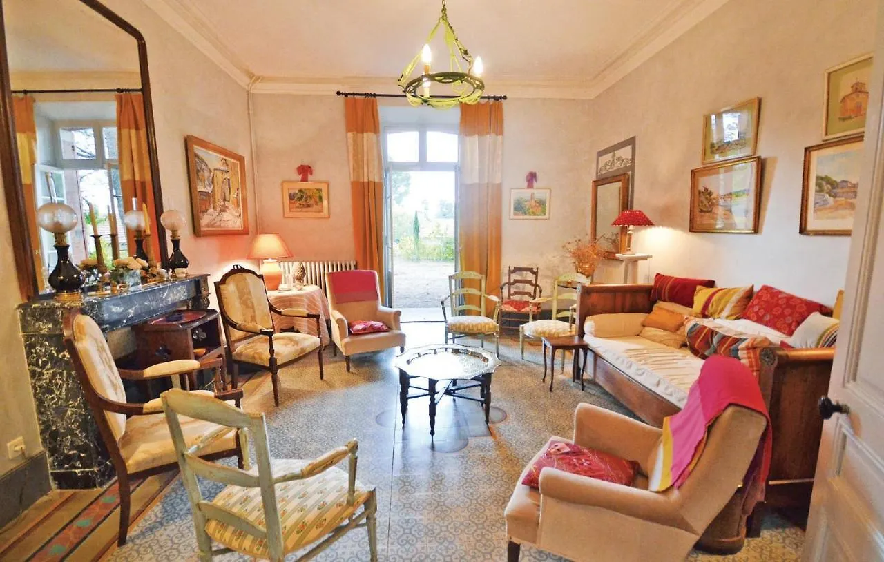 Holiday home Lovely Home In Puymeras With Kitchen